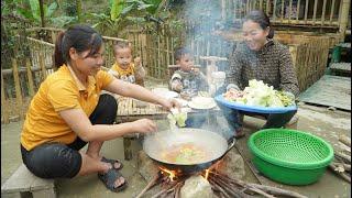 Cook sticky rice with gac fruit to sell at the market, eat chicken hotpot with my foster mother