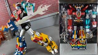 Super 7 Ultimates Classic Chrome Voltron Defender Of The Universe Action Figure Review