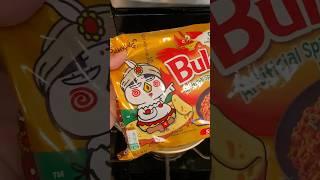 First time trying Curry Fire Buldak #spicynoodlemukbang #buldak #noodles