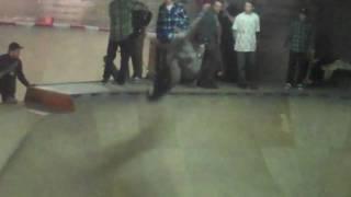 SameTrillDifferentTrife - Kinetic skateboarding shizz at South Philly bowl