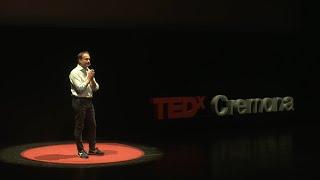 Viva il giornalismo, abbasso il giornalismo | Alessio Lasta | TEDxCremona