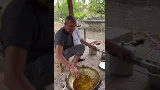 Nana Patekar COOKS Chicken Curry & serves to his friends ️