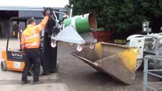 Cleaning out drains with the Big Brute Wet & Dry Industrial Vacuum Cleaner