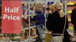 UK retail sales jump fuels recovery hopes