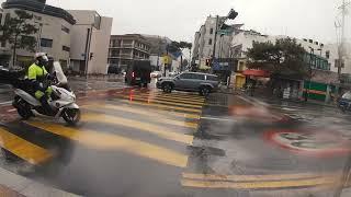 Let's Walk Together on the Rainy Bukchon Street in Korea!