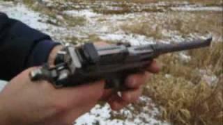 C96 Broomhandle mauser pistol