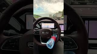 GEELY MONJARO КАК РАБОТАЕТ СИСТЕМА АДАПТИВНОГО КРУИЗА G-PILOT В ПРОБКАХ В СРАВНЕНИИ С SUBARU