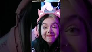 ХЕБЕШКА ПОКАЗЫВАЕТ СМАЙЛ ФЕЙС / SMILE FACE #shorts