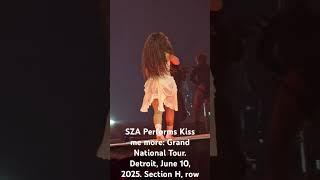 SZA Performs Kiss me more: Grand National Tour. Detroit, 2025. Section H #sza #kendricklamar