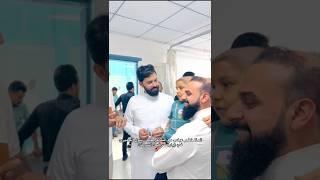 الملا خضر عباس مع الشاعر محمد رسول الحميري في زيارة للمرضى