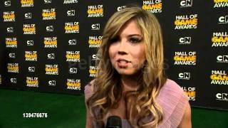 Interview with Jennette McCurdy on the green carpet of the 2012 Hall of Game awards