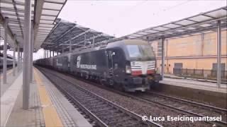 Doppia di E193 "Vectron" Mercitalia Rail con il treno merci di Coils, in transito a Parma