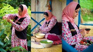 Cooking a Delicious Iranian Stew with Unripe and Sour Grapes