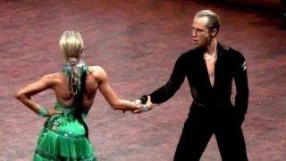 Riccardo Cocchi - Yulia Zagoruychenko, Mannheim 2013, WDC Professional latin, final - chachacha