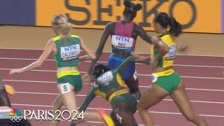 Athing Mu dodges scary collision on final lap to clinch spot in 800m final at Worlds | NBC Sports