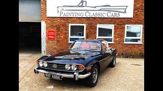 IT'S SHRINKING!! Triumph Stag Arrives With Some Strange Paint Effects!