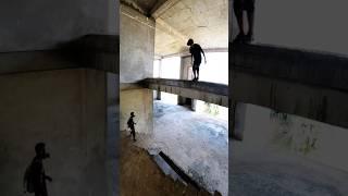 Roof top parkour pov