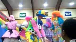 Mott College Clowns!