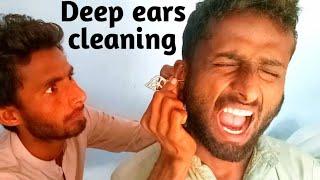 Ear cleaning in Indian street ear wax removal ears cleaning indian street barber