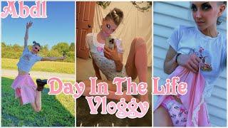 Day In The Life | What I eat, work-out, craft shop + My Reborn doll!