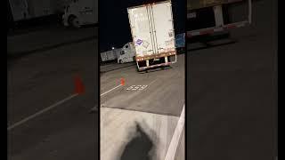 PARKING A SEMI TRUCK #femaletrucker #trucking #truckdriver #alleydock #semitruck #trucker