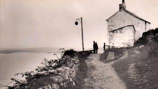 THE HUER'S HUT ON HAIN WALK - INSIDE AND OUT