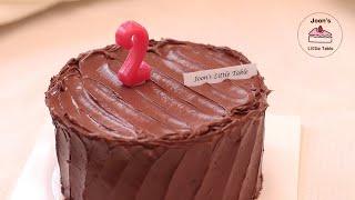 Home made satisfying chocolate cake and simple chocolate buttercream frosting(Subtitle on)