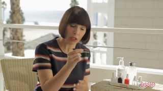 essie Tipp: Nautical Manicure Tutorial