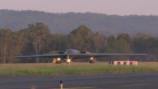 USAF B-2 Spirit at RAAF Base Amberley - raw footage