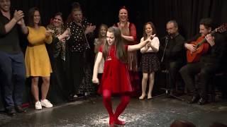 A stunning dance FLAMENCO