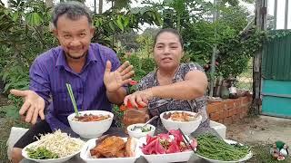 Vlog 1078. នំបញ្ចុក សាច់ខ្វៃ បន្លែស្រស់ៗ។