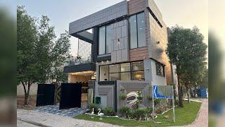 5.5 Marla Corner House In Bahria Town Lahore