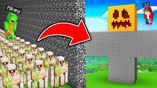 JJ Trolled Mikey in Super Mob Battle in Minecraft! (Maizen)