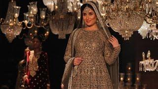 Karina Kapoor Walks For Sabyasachi | Lakme Fashion Week Winter/Festiv 2016 | Full Show