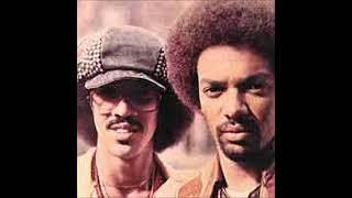 The Brothers Johnson w/ Toto - In The  Way