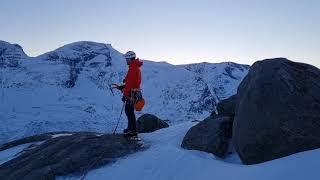 Vinnufossen in Sunndalen Ice climbing