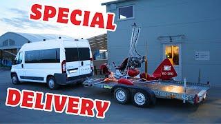 Special delivery - gyrocopter & flying