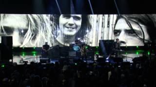 Nirvana w/ Joan Jett – "Smells Like Teen Spirit" | 2014 Rock Hall Induction