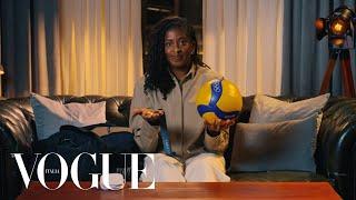 Myriam Sylla rivela cosa custodisce nella sua Champion Bag | Vogue Italia