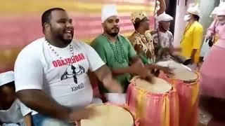 ogans jones tonzinho e Iran tocando para o orixá oya .