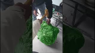 #高端翡翠 #翡翠手鐲 #翡翠 合成视频！ 买翡翠到鑫钰珠宝值得您信赖的一家直播间。10：00开播不见不散。