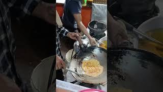 CARA UNIK BUAT TELUR DADAR  || BISNIS RUMAH MAKAN NASI GORENG INI PUNYA CARA UNIK BUAT TELUR DADAR