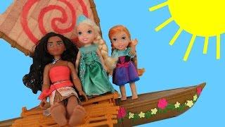 MOANA meets queen ELSA !  Anna & Elsa toddlers SAIL on Moana's boat - Ocean - Waves