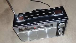 Goodwill pick up unknown brand shortwave radio doesn't function