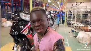 Shatta Bundle Live in Togo  to investigate Dash-5 Price.