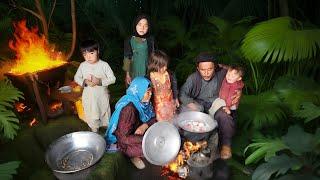 Daily Routine of Afghanistan Village Life: Families Surviving & Cooking