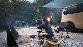 Solo camping | Bushcraft Camp | Roasting beef over a campfire