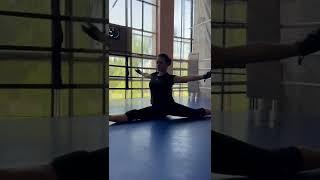Тренування гімнастки – гнучкість тіла | Gymnast training – flexibility of the body