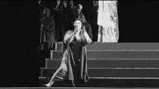 Montserrat Caballe "Signore ascolta" Thunderous Ovation