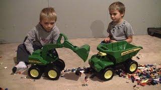 John Deere Excavator Kids Toys! HD